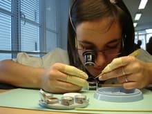 Ausbildung zum Uhrenarbeiter/in EBA - Arbeitssituation, Lohn und Weiterbildungen, Schnupperlehren und freie Lehrstelle für 2026 finden. Uhrenarbeiter/in EBA